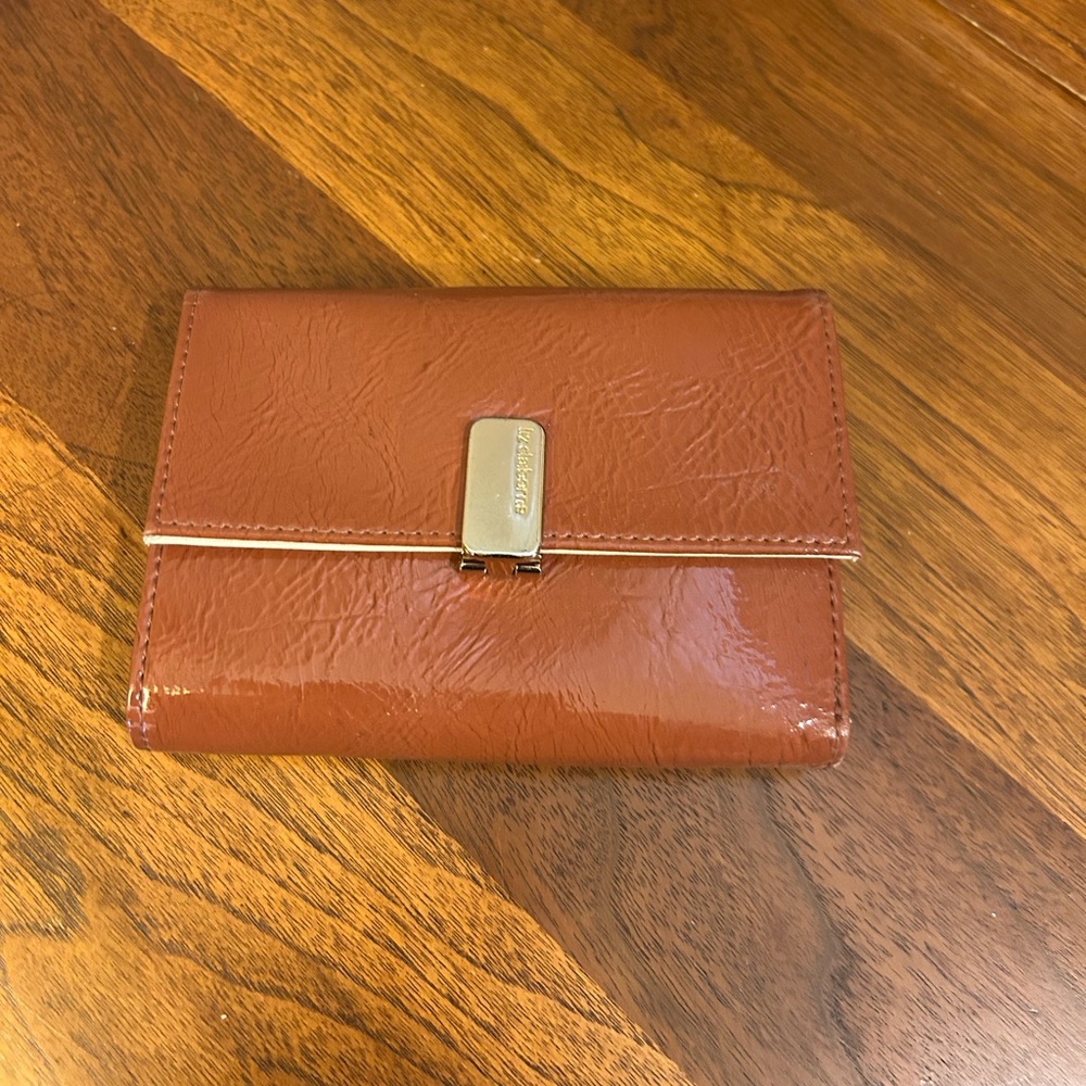 Liz Claiborne cognac brown billfold small wallet
